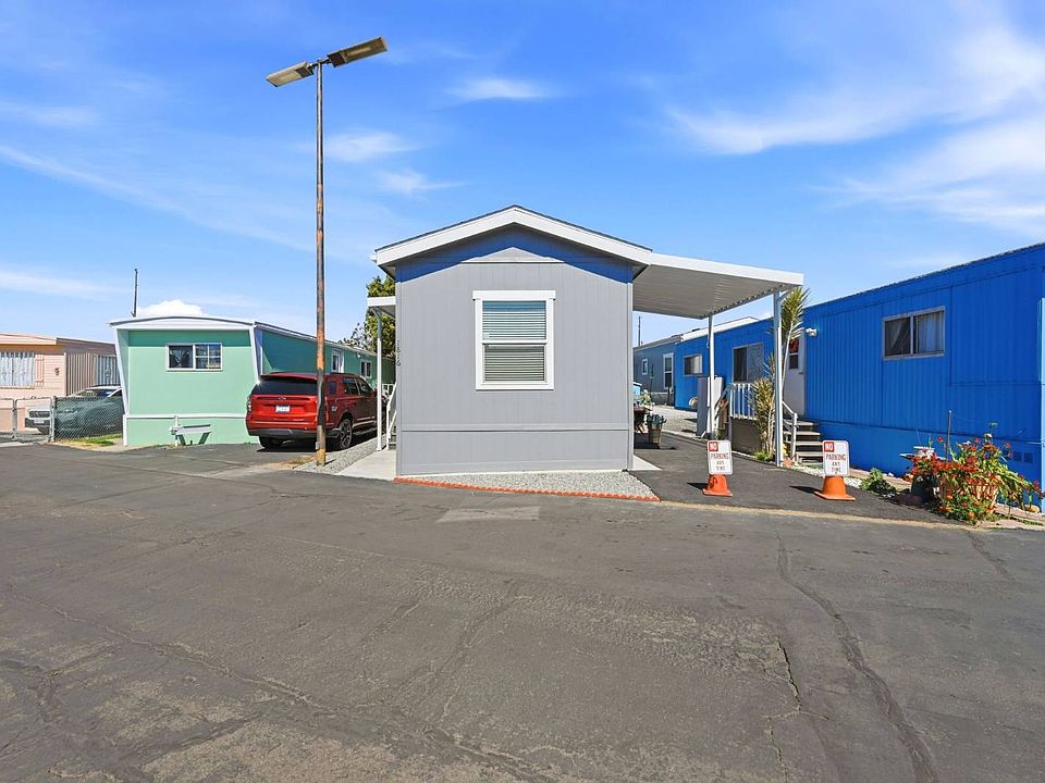 1st image of 1816 Carol St #1816