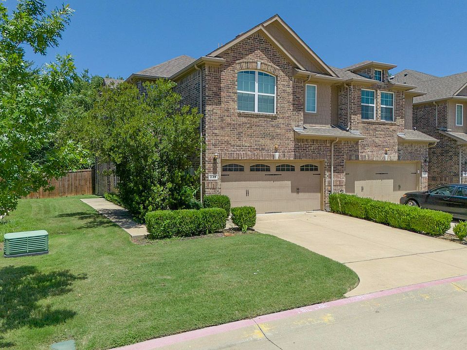 1st image of 221 Barrington Ln