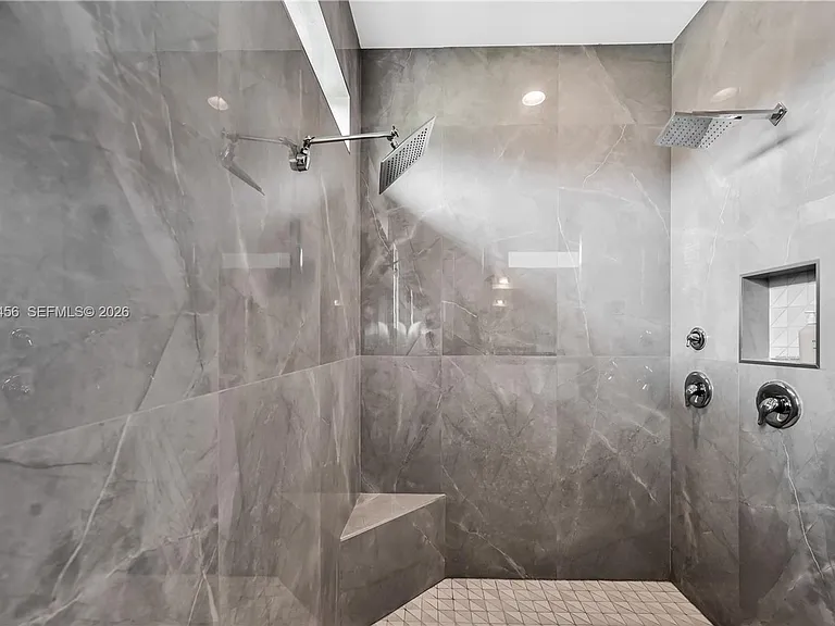 8645 NW 39th Ct — Photo 22