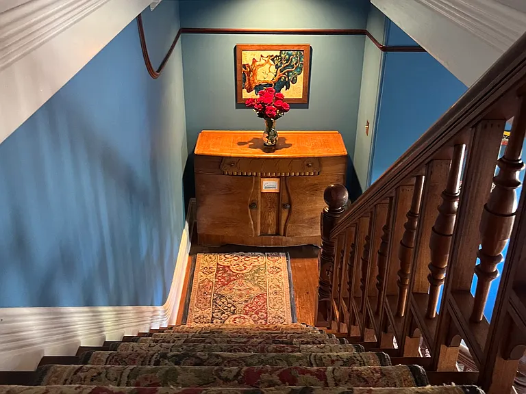 Going from 2nd floor to 1rst floor.