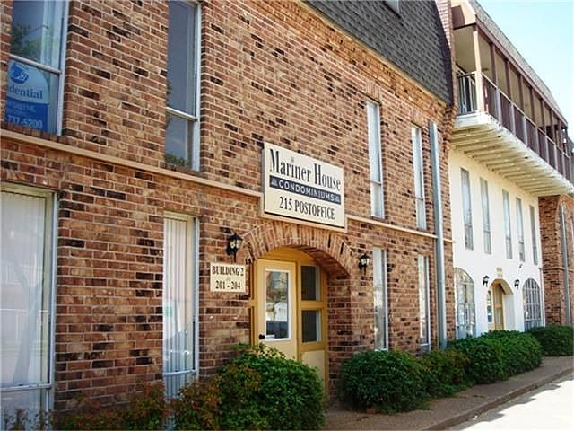 1st image of 215 Post Office St APT 303