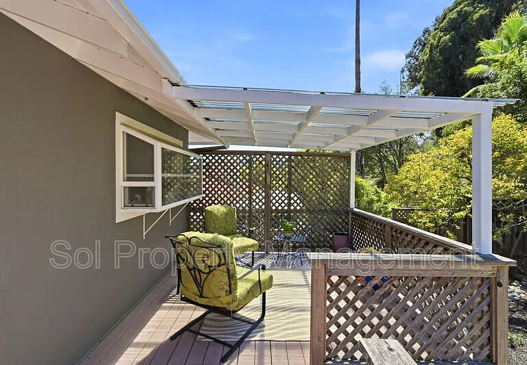 67 Elizabeth Way — Photo 26