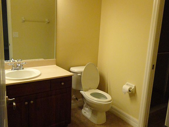 5th image of 4630 Sandalwood Dr