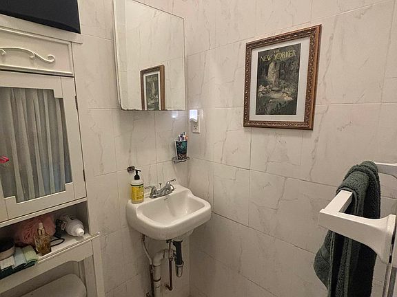 5th image of 1545 Pacific St #3A