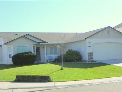 2700 S Bluegrass Dr, Nampa, ID, 83686