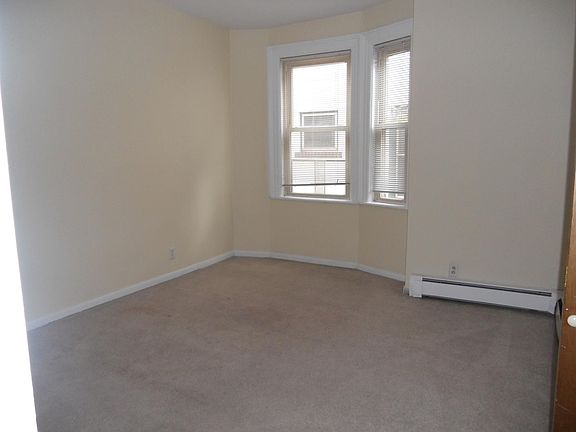 5th image of 425 Porter Ave APT 105