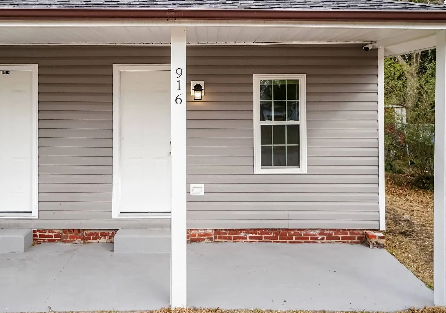 Completely Remodeled One Bedroom Home! — Photo 3