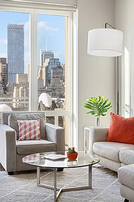 Sold by R New York | media 3