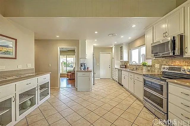 43922 Fenner Ave — Photo 11