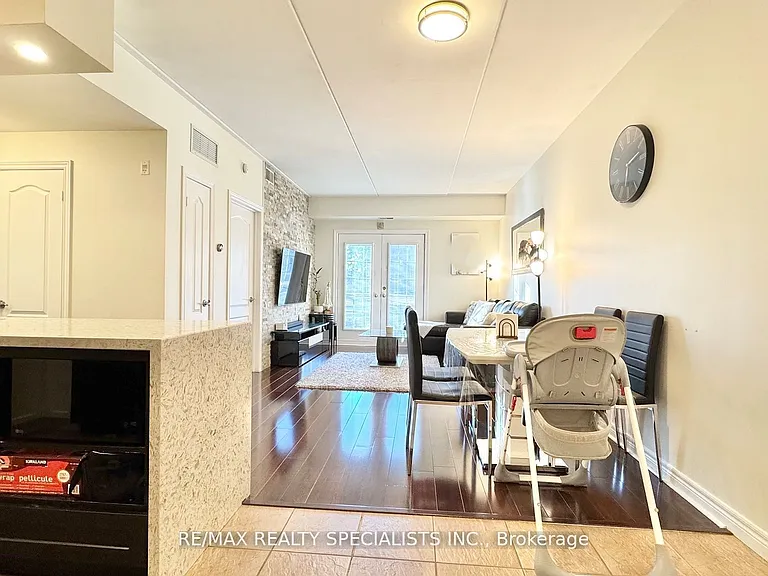 4016 Kilmer Dr #112 — Photo 8