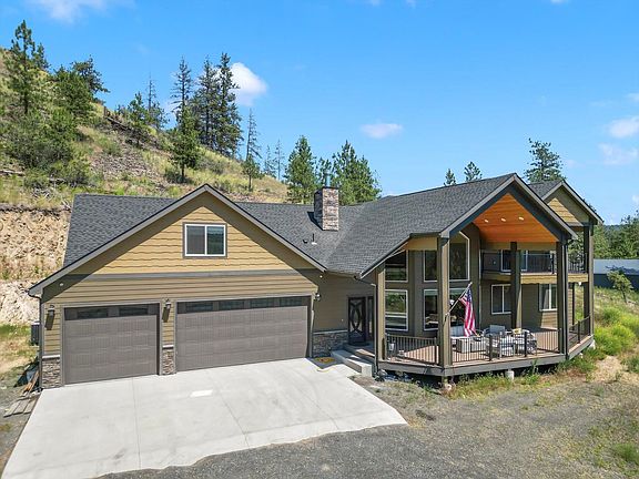2nd image of 6272 Stoney Peak Way