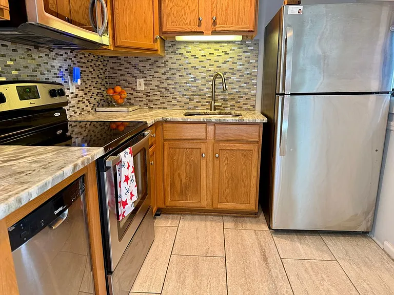 3435 S Temple Ave — Photo 7