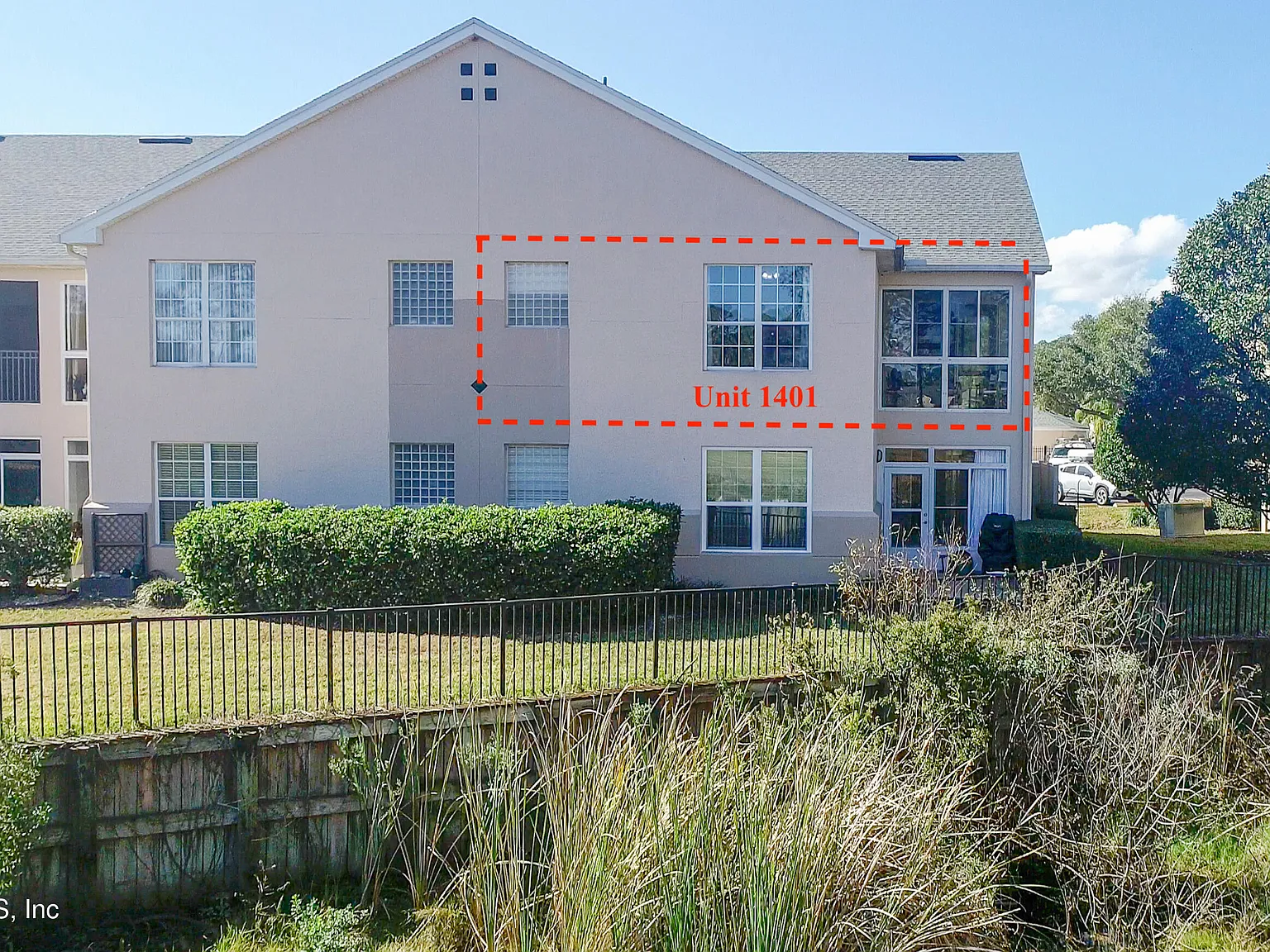 3 bed, 2.0 bath, 1359 sqft, $1,995 — Photo 3