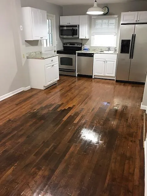 2 bed, 932 sqft, $2,000 — Photo 4