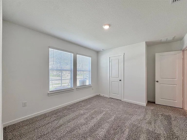 1821 Lazy Acres — Photo 28