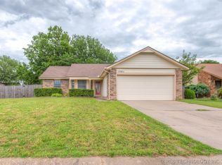 1501 S Cypress Ave, Broken Arrow, OK 74012