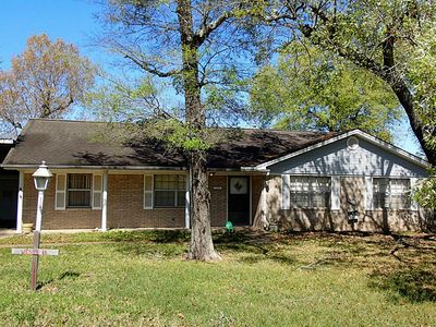 108 Staples Dr, Baytown, TX, 77523