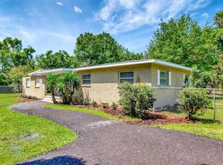 2054 Deerwood Rd, Seffner, FL 33584