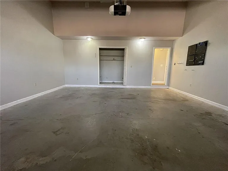 3492 Point View Cir — Photo 75