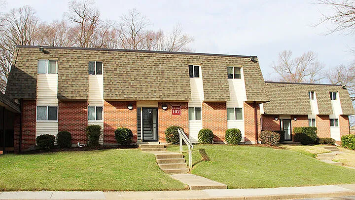 Flats at Newport Crossing — Photo 6