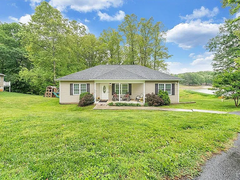 Brookville Cir, Lynchburg — Photo 1