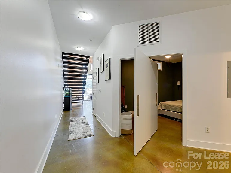 909 Westmere Ave — Photo 26