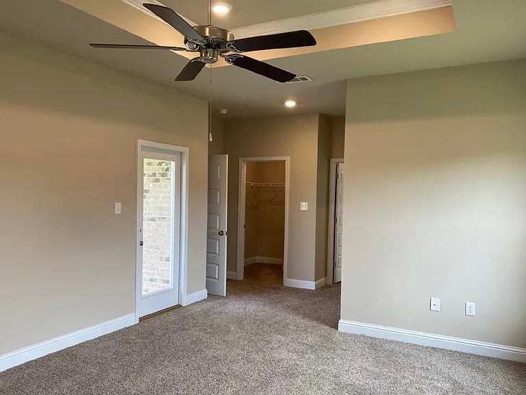1208 Carraway Cv — Photo 11