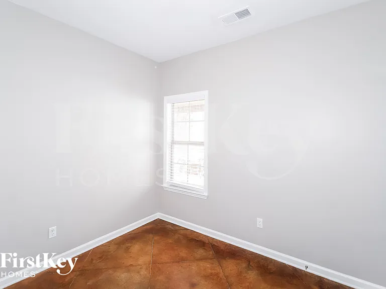 6732 Stone Garden Dr — Photo 12