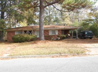 906 Stanton Rd, Mobile, AL 36617