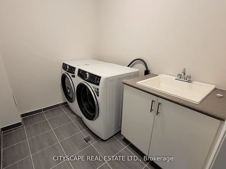 206 Rosanne Cir — Photo 13