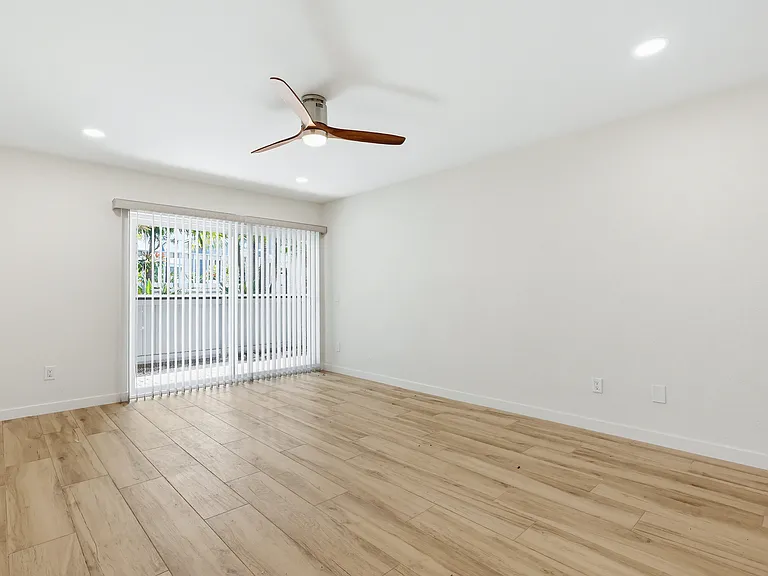 Primary bedroom slider to back patio