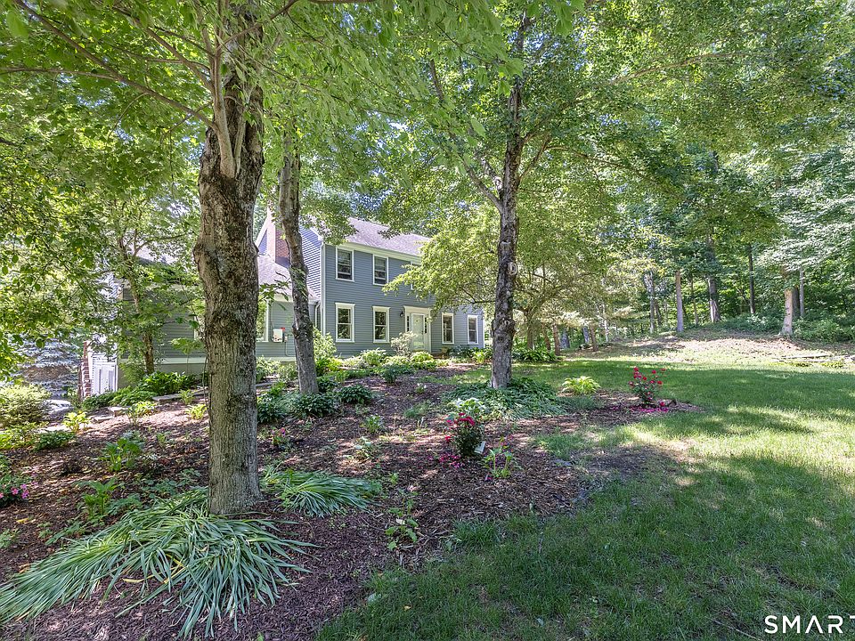 1st image of 17 Sweet Meadow Road