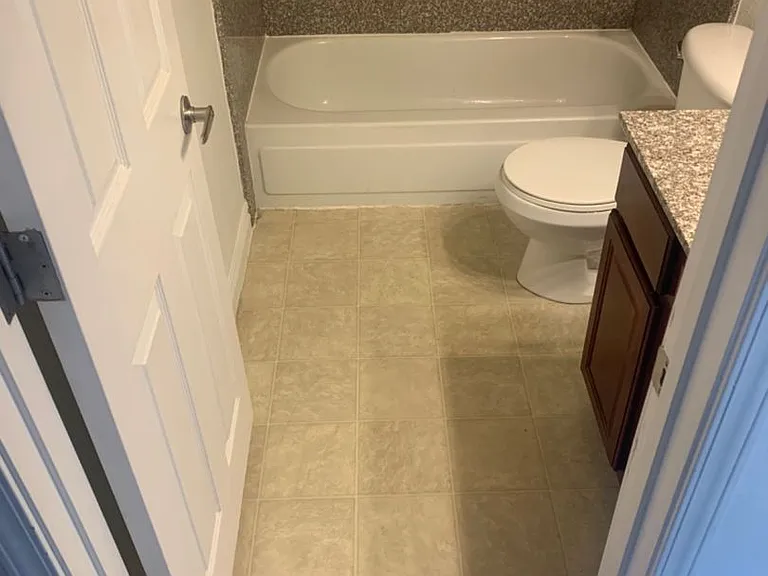 4990 River Glen Dr #168 — Photo 2