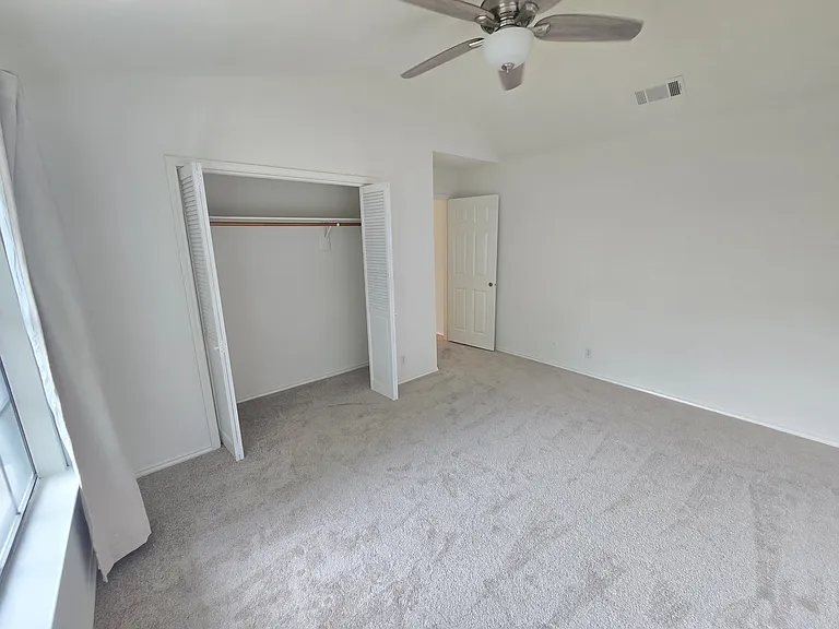2215 Post Rd #2053 — Photo 5