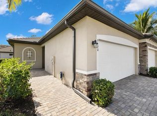 9120 Glenforest Dr, Naples, FL 34120