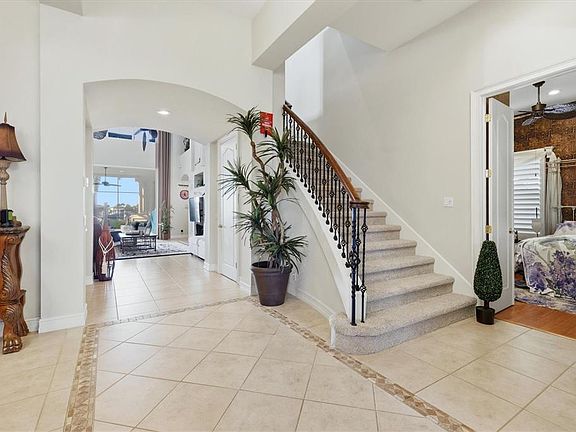 3rd image of 1007 3rd St E