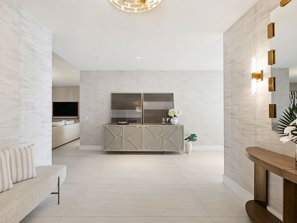 1st image of 725 S Ocean Blvd #402