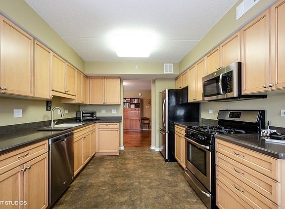4th image of 6815 N Milwaukee Ave APT 309