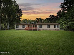 2750 Red Bird Ln, Green Cove Springs, FL 32043