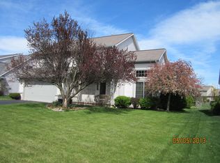 1909 Hartford Ln, Holland, OH