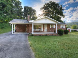 111 Gay Fletcher Rd, Elizabethton, TN 37643