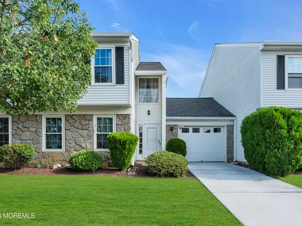 414 Andover Dr #414C, Monroe Township, NJ 08831