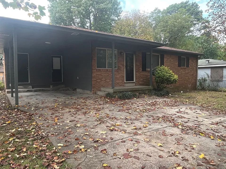 108 Calloway Ave