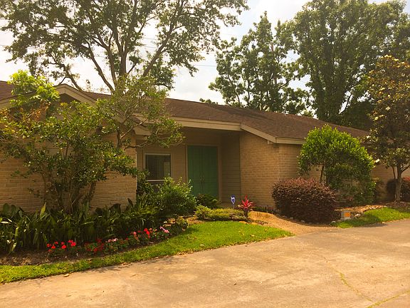 5th image of 12800 Briar Forest Dr Unit 117