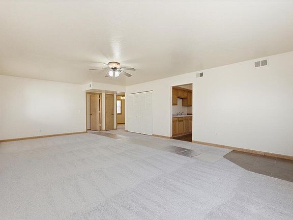 5th image of 4009 Twin City Dr