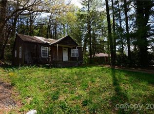 564 Maple Dr, Old Fort, NC 28762