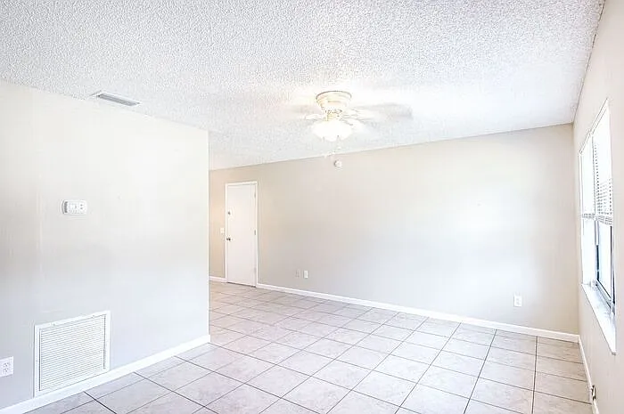 330 Dogwood Ave — Photo 7