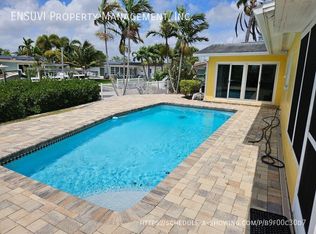 4530 14th Way NE, Saint Petersburg, FL 33703