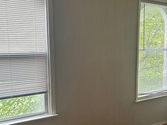 3rd image of 3744 N Carlisle St Floor 2