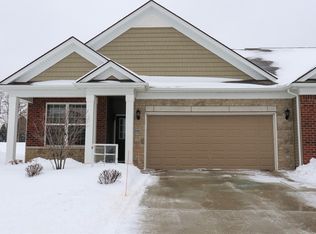 6486 Prairie Dunes Dr, Grand Blanc, MI 48439